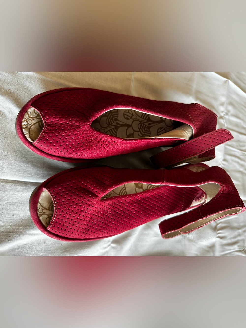Women's Red Fly London Sandals